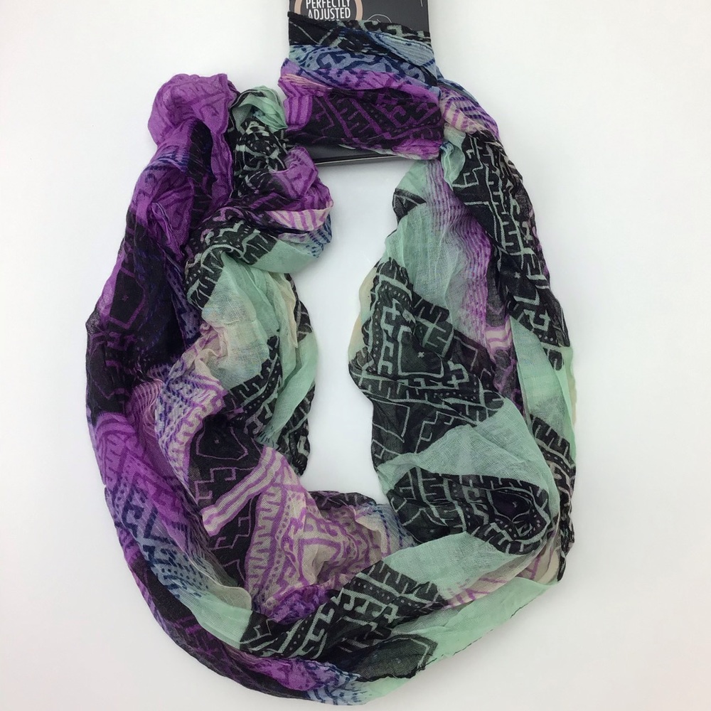 The Perfect Adjusted Scarf  Women’s By D&Y
